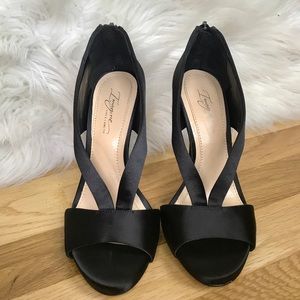 Imagine by Vince Camuto Black Heels